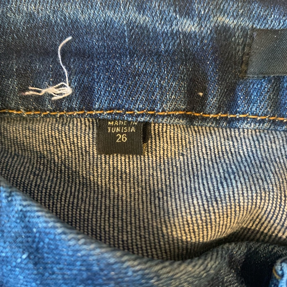 Guess | Los Angeles Power Curvy Mid Jeans - Picture 2 of 9